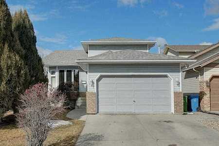 168 Riverbrook Way SE Calgary, AB T2C 3S6