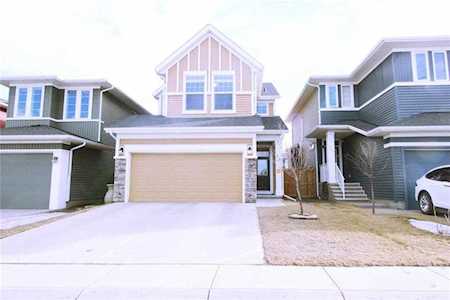 17 Redstone Road NE Calgary, AB t3n 0m3