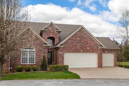 133 Whispering Pines Cir Louisville, KY 40245