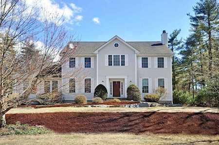 15 Alexandra Way Acton, MA 01720