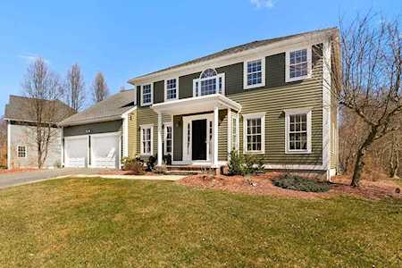 24 Lincoln Rd Ashland, MA 01721