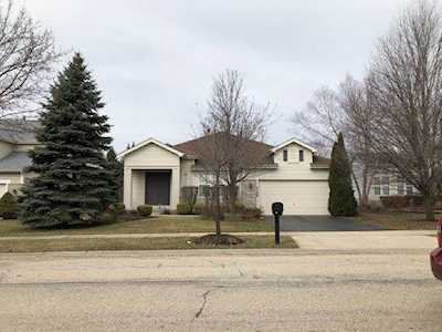 2380 Apple Hill Ln Buffalo Grove, IL 60089