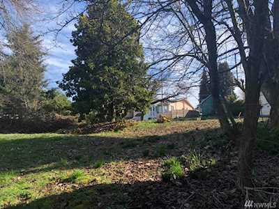 107 Olympic Dr Bremerton, WA 98312
