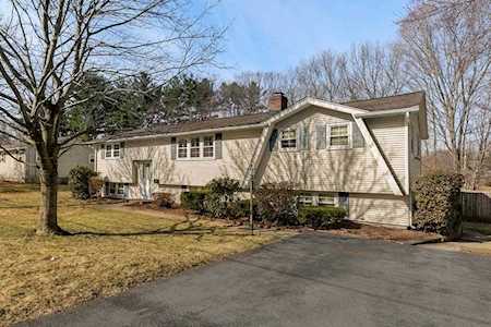 37 Kent Dr Hudson, MA 01749