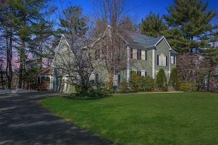 40 Morgan's Way Holliston, MA 01746