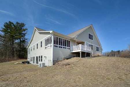 20 Victoria Dr #9 Leicester, MA 01542