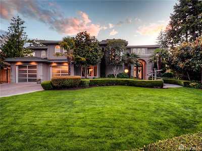 2824 196th Av Ct E Lake Tapps, WA 98391