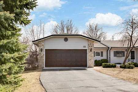 11236 Xavier Court Bloomington, MN 55437