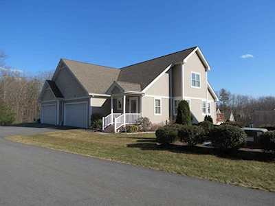 10 Ryans Way Rd #10 Leicester, MA 01542