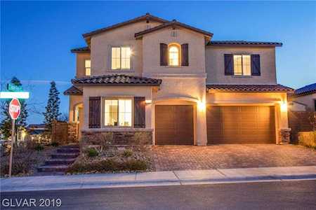 10437 Mount Mitchell Ct Las Vegas, NV 89149