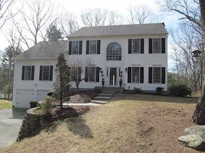 3 Harlow Pond Ct Franklin, MA 02038