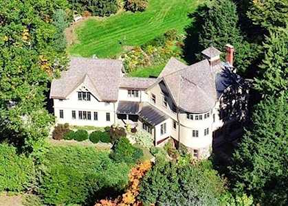 204 Nashawtuc Rd Concord, MA 01742