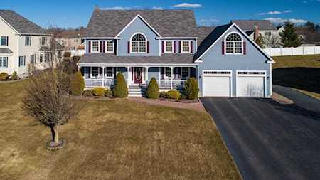 40 Messina Woods Dr Braintree, MA 02184