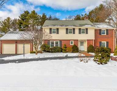 10 Bowser Rd Lexington, MA 02420