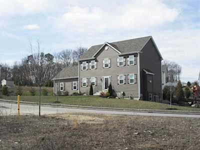 41 Glenside Drive Blackstone, MA 01504