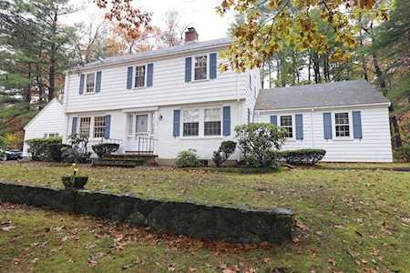 141 Worcester Lane Waltham, MA 02451