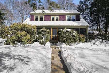 95 Greenwood Lane Waltham, MA 02451