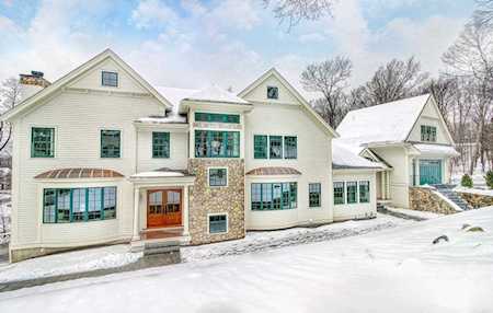 10 Russell Road Lexington, MA 02420