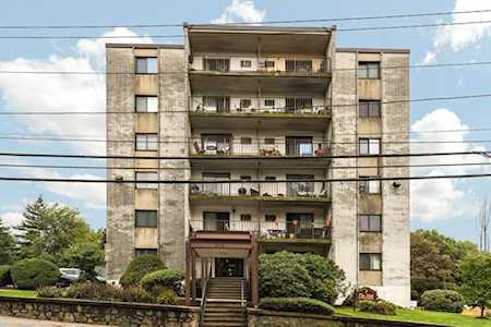 308 Quarry St #403 Quincy, MA 02169