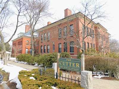 1 School St #309 Arlington, MA 02476