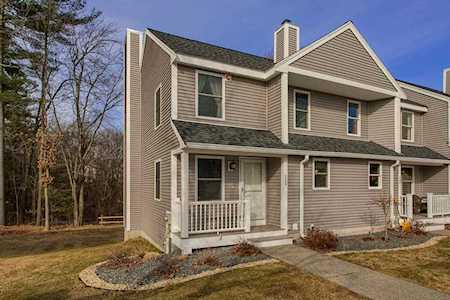 129 Bayberry Hill Ln #129 Leominster, MA 01453