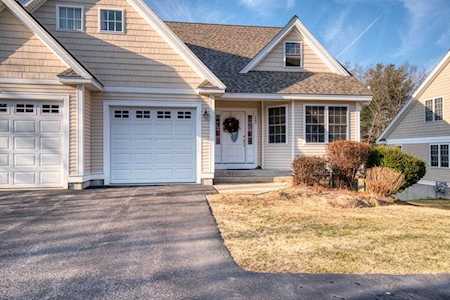 123 Carrington #123 Uxbridge, MA 01569