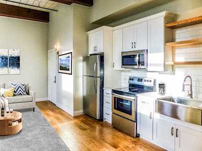 320 W 2nd St #213 Boston, MA 02127