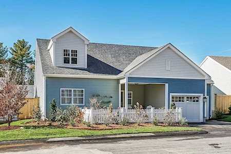 18 Fern Crossing #18 Ashland, MA 01721