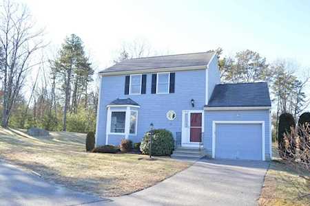 34 Country Side Rd #34 Bellingham, MA 02019