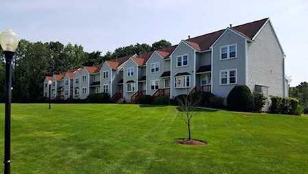 201 Patrick Rd #201 Tewksbury, MA 01876