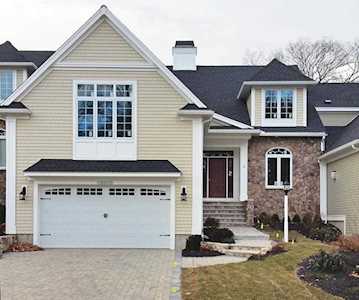 11 Crenshaw Lane #8-2 Andover, MA 01810