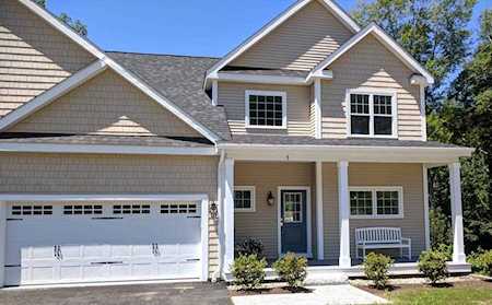 21 Stonebrook Ct #10 Southborough, MA 01772