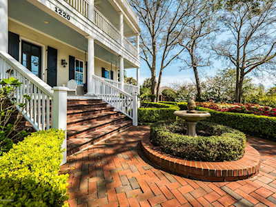 1220 Pembroke Jones Drive Wilmington, NC 28405