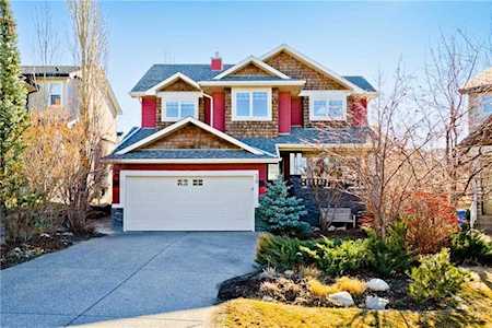 39 Hidden Creek Bay NW Calgary, AB T3A 6H4