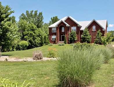 5601 Meadow Stream Way Crestwood, KY 40014