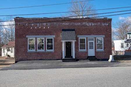 104 Mechanic St East Brookfield, MA 01515