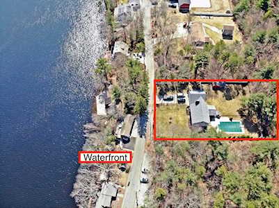 221 Oakridge Ave North Attleboro, MA 02760