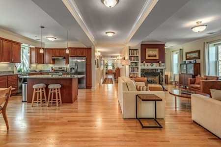 52 Thurston St #2 Somerville, MA 02145