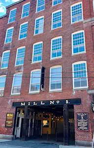 240 Jackson St #302 Lowell, MA 01852