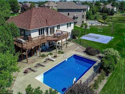 10573 Glen Eagle Place Woodbury, MN 55129