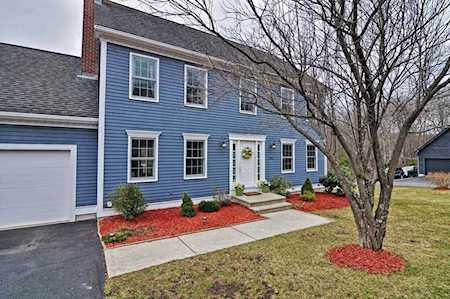 296 Marston Rd Northbridge, MA 01588
