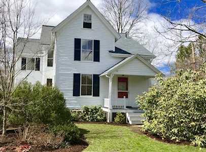 49 Wellesley Weston, MA 02493