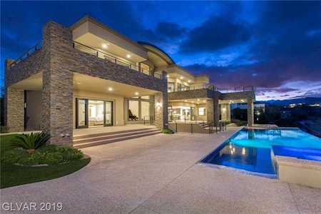 16 Soaring Bird Ct Las Vegas, NV 89135