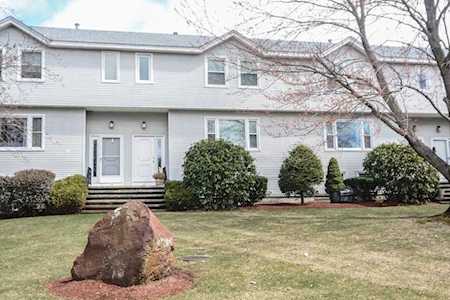 68 Villa Roma Dr #68 Tewksbury, MA 01876