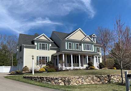 19 Quarry Road Medfield, MA 02052