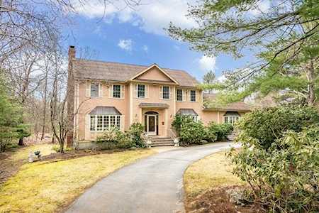 52 Cranberry Lane Needham, MA 02492