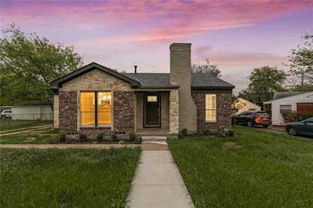 710 Cliffdale Avenue Dallas, TX 75211
