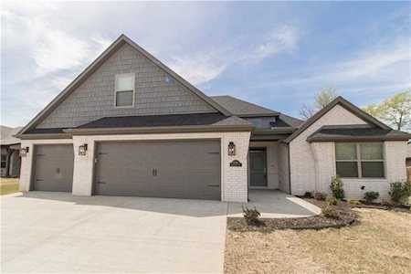 1090 Huntleigh DR Bentonville, AR 72713
