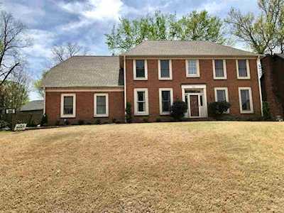 7561 Canon Gate Cv Germantown, TN 38138