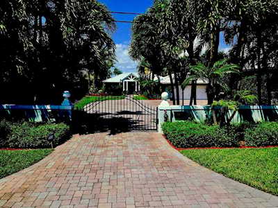 701 S Atlantic Drive Lantana, FL 33462